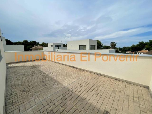 4 room luxury Detached House for rent in Torrent, Valencia