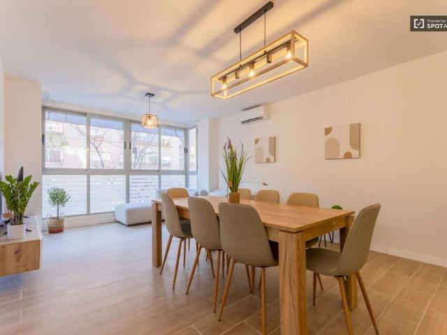 4 room luxury Flat for rent in Valencia, Spain