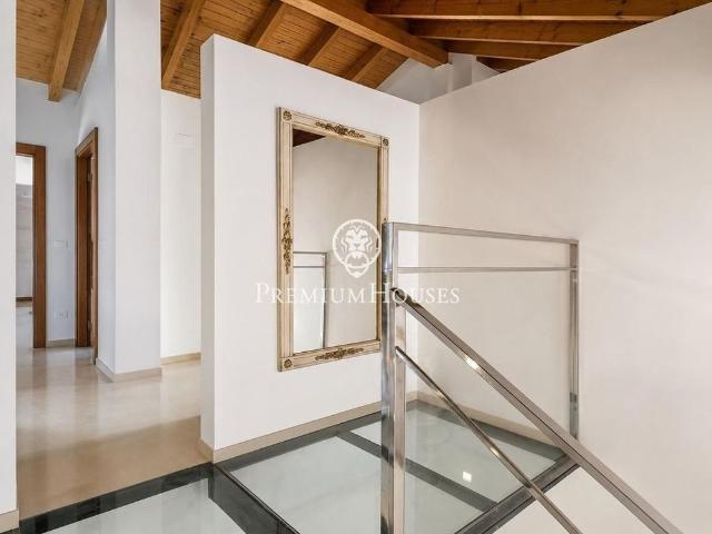 4 room luxury House for rent in Begues, Spain