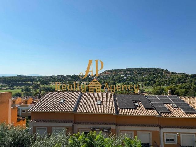 4 room luxury House for rent in Chiva, Valencia