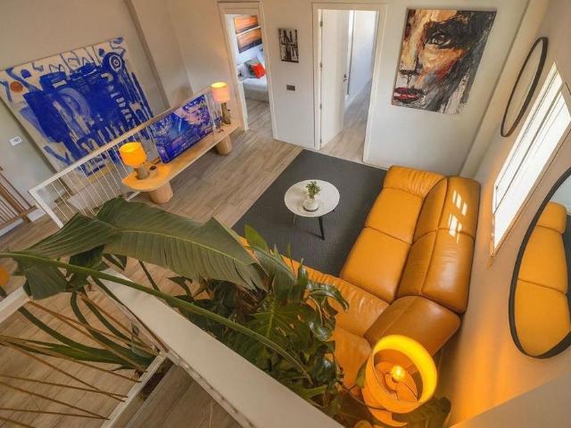 4 room luxury House for rent in Valencia