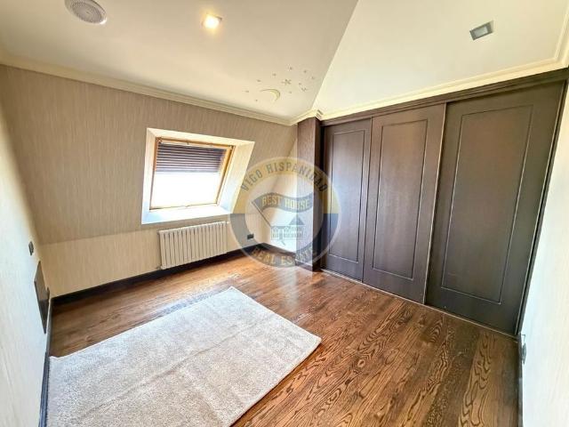 4 room luxury penthouse for rent in Vigo, Galicia