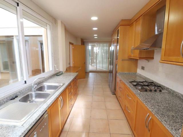 4 room luxury Semidetached House for rent in Masarrochos, Valencia