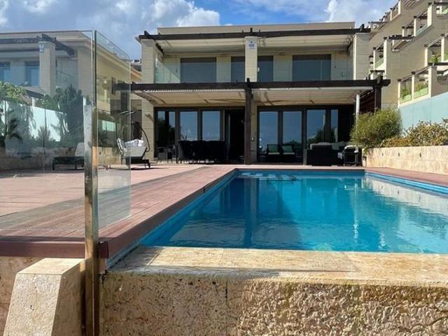 4 room luxury Villa for rent in Arenales del Sol, Spain