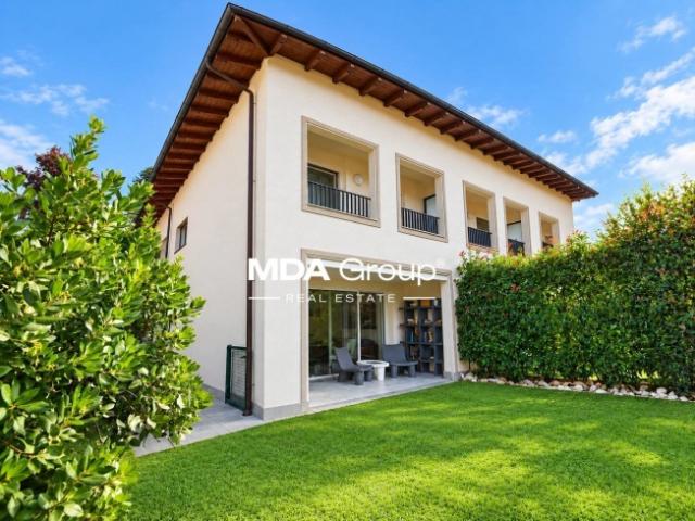 4 Room villa