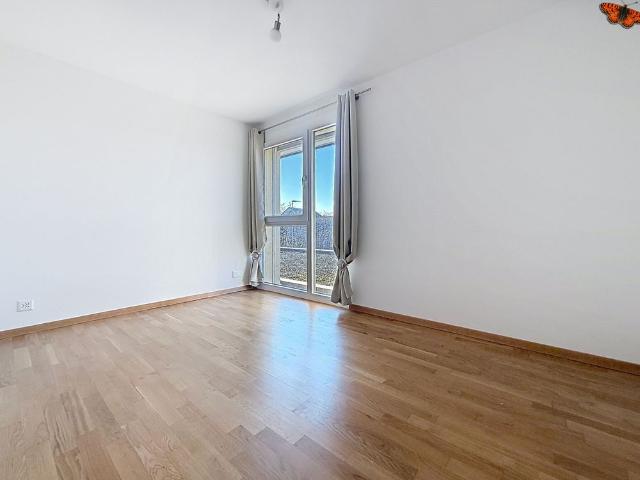 4 ½ ROOMS – Close to Amenities!