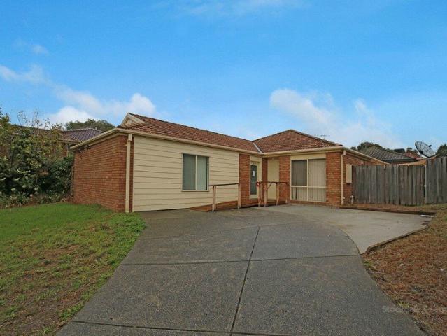 4 ROOMS FOR RENT! LARGE MODERN ROOMS