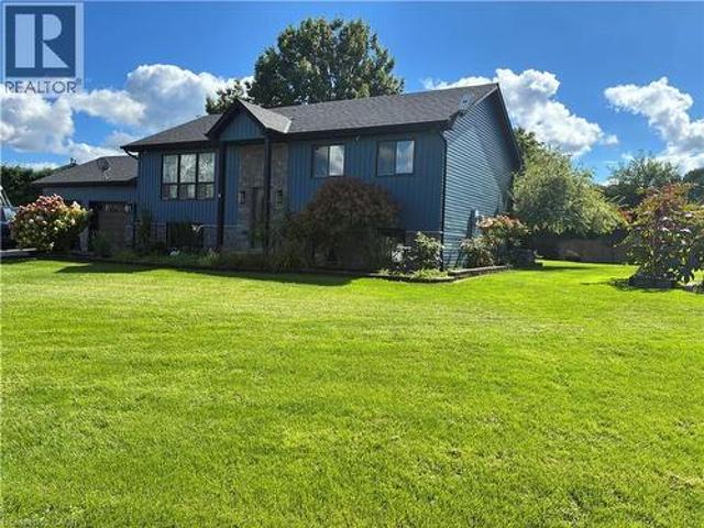 4 Rosemarie Boulevard, Delhi, ON, N4B 2W4 house for sale | Listing ID 40865 | Royal LePage
