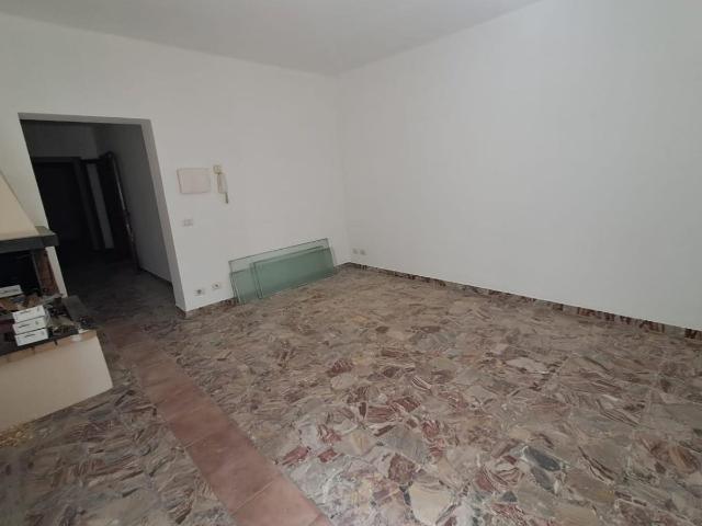 4 stanze in affitto