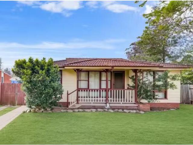 4 Stanford Way, AIRDS House for rent Listed by Anna Shulgin o.