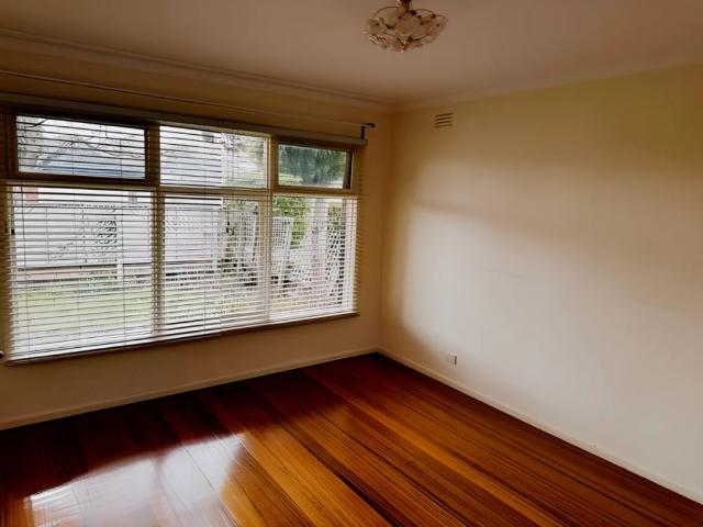 4 Swinden Avenue, Cheltenham, Melbourne