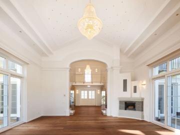 4 SZ. VILLA mit dem Aufzug IM WOHNPARK FONTANA