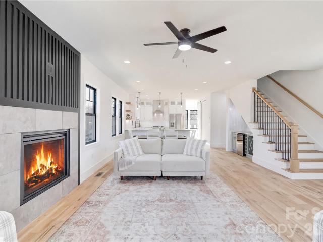 4 S Martha Kate Dr, Hendersonville, NC 28792 | MLS #4351