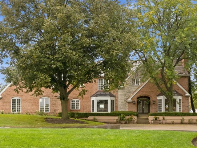 4 S Wynstone Drive