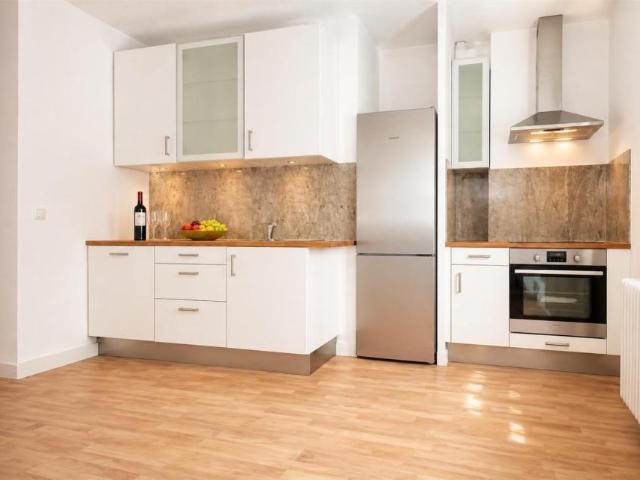 4 Schlafzimmer Wohnung Berlin Deutschland 104472886