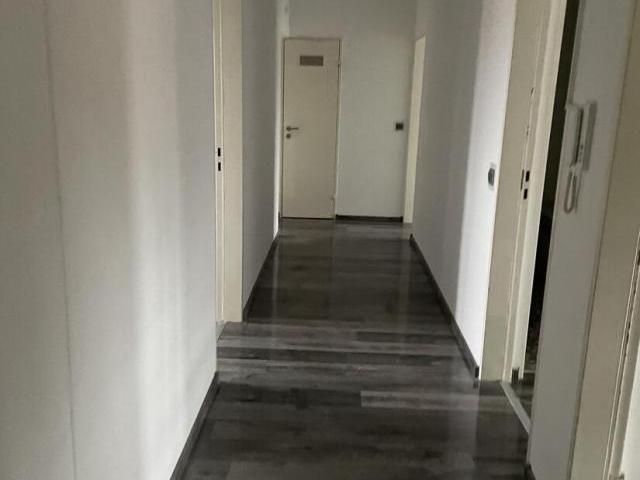 4 Schlafzimmer Wohnung Traunreut Deutschland LS88442391
