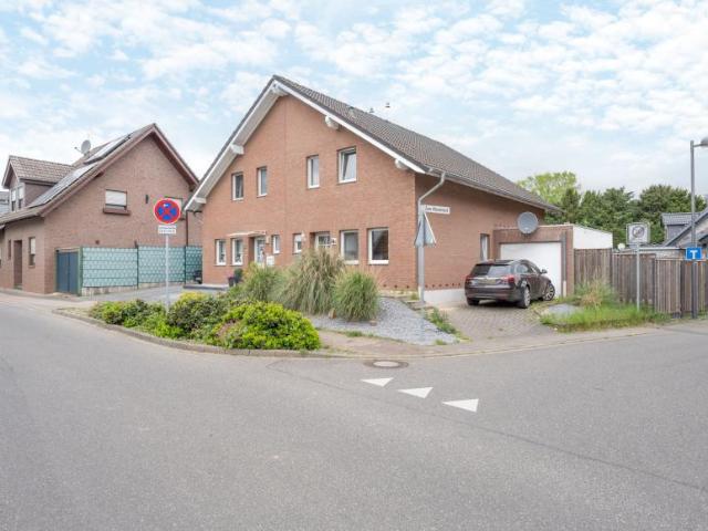 4 Schlafzimmer Haus Baesweiler Deutschland LS96275532