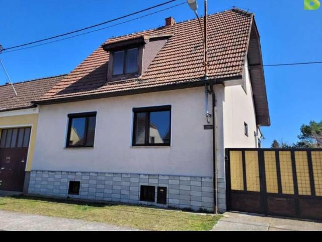 4 Schlafzimmer Haus Rabensburg AUT LS100147025