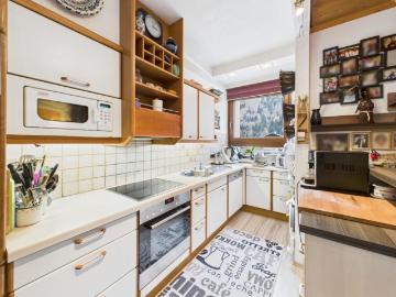 Etagenwohnung zum Verkauf in 9844 - Keller