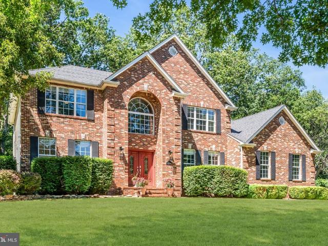 4 Scott Drive