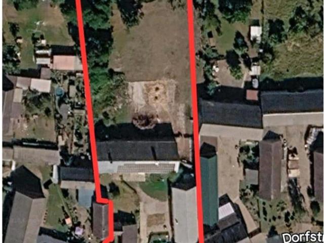 4 Seiten Hof Spekulationsobjekt in Stüdenitz Schönermark