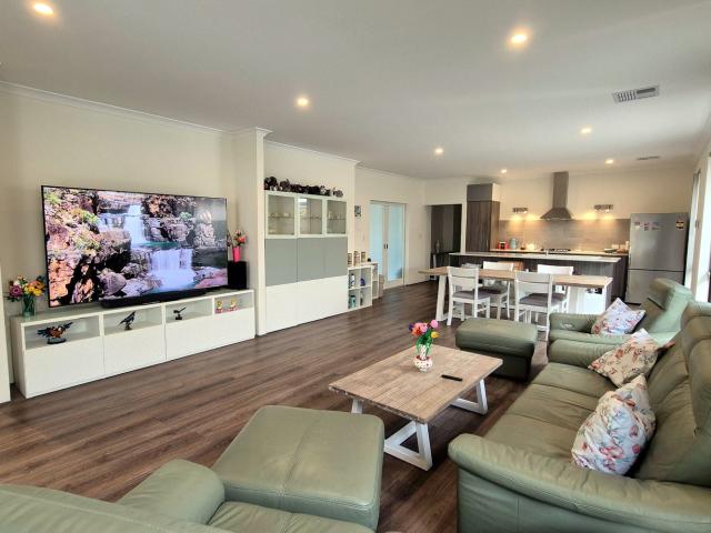 4 Serene WayYanchep WA 6035, Australia