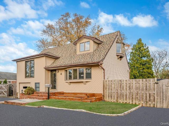 4 Sibley Pl, Huntington Station, NY 11746 | MLS #1020