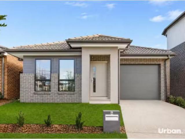 4 Solar Street, Leppington House for rent Listed by Trinity L.