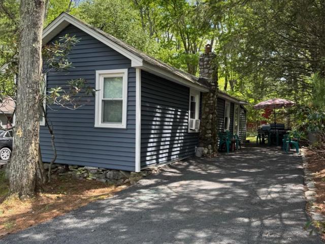 4 Spruce Street E