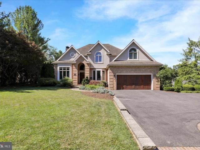 4 Tanager Drive
