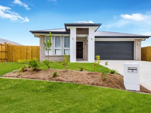 4 Tartan Street, GLENEAGLE, QLD 4285