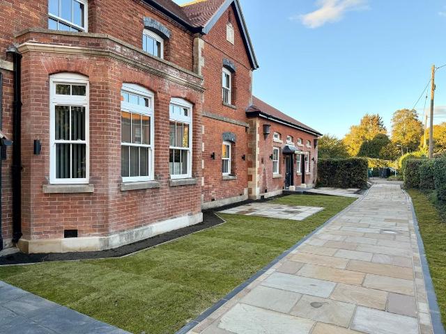4 The Old Hospital, New Park Road, Devizes SN10, 1 bed flat to rent, £1,250 pcm | PrimeLocation