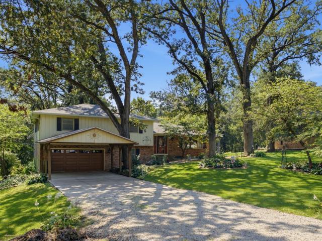 4 Timberlane Drive