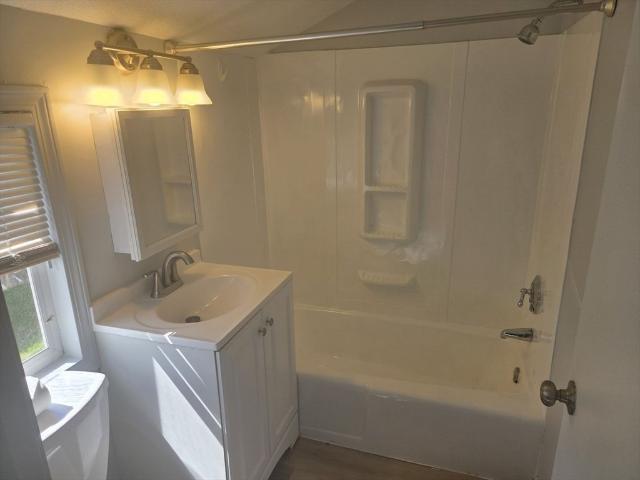 4 Townhouse Court, Spencer, US, MA