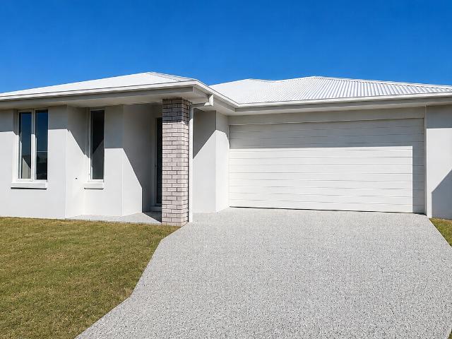 4 Vermilion Street, GREENBANK, QLD 4124