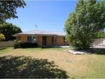 4 Vidler Place, BLAYNEY House for rent Listed by Property Man.