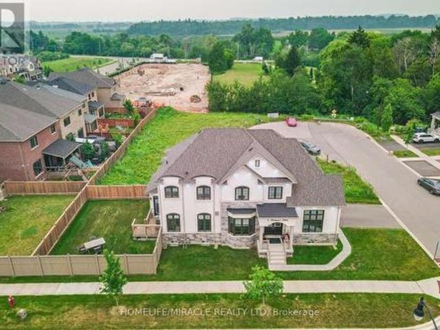 4 Vineyard Drive, Brampton, ON, L6Y 1P3 house for sale | Listing ID W13576 | Royal LePage