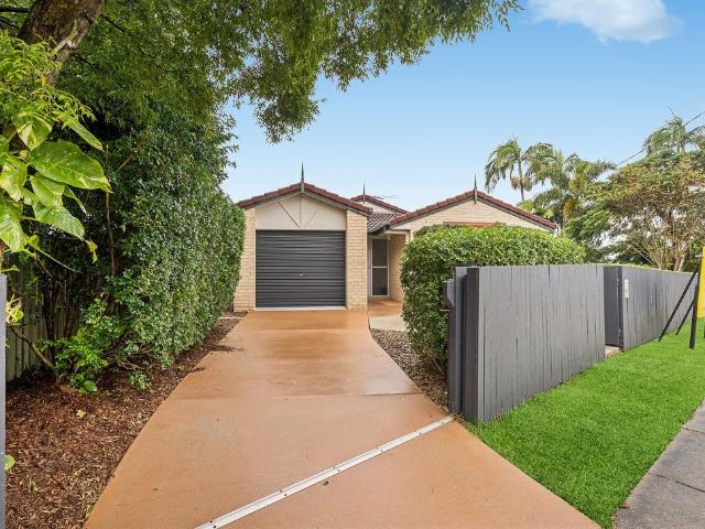 4 Vivian Street, Tennyson, QLD 4105 House for Rent Ray White Sherwood | Ray White Centenary