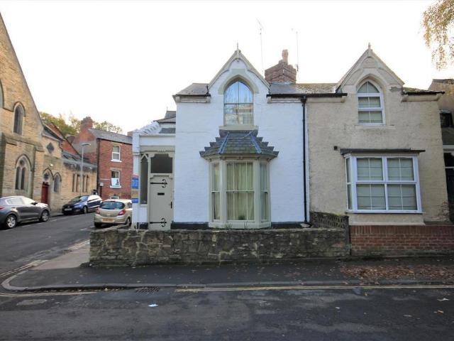 4 Waddington Street, Durham 4 bed private hall to rent £802 pcm £185 pw