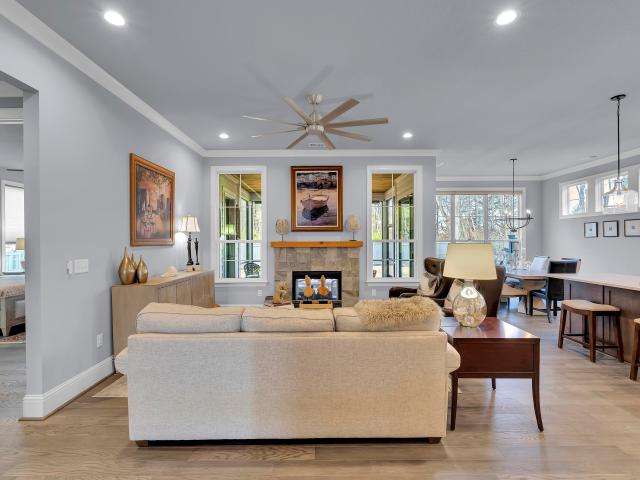 4 Waterville Way