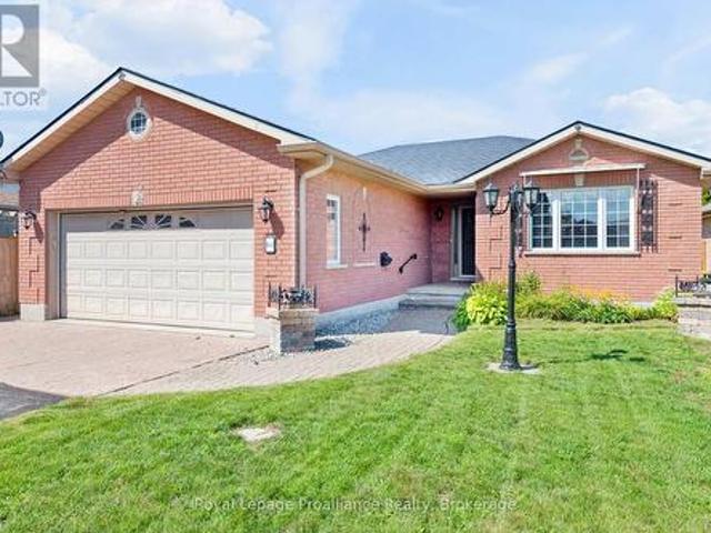 4 Wilmot Court, Belleville Ward, ON, K8P 5H1 house for sale | Listing ID X13707 | Royal LePage