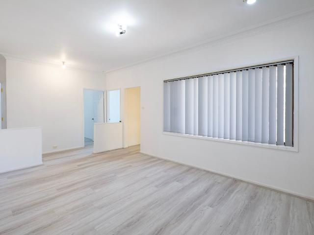 4 Willow Tree Avenue Emu Plains
