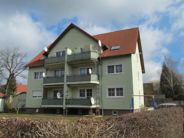 4 Wohnungen mit Balkon und Garagen in Kitzscher