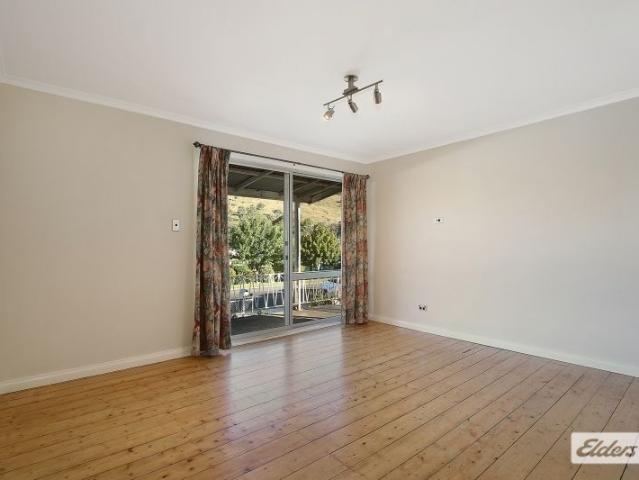 4 Wondah Street, Tallangatta VIC 3700 House For Rent | Domain
