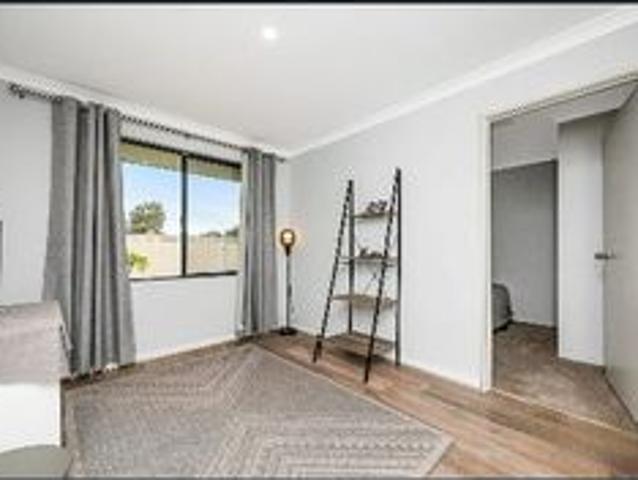 4 x 2 BECKENHAM PROPERTY