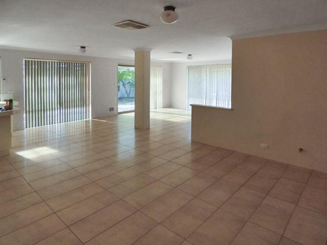 4 x 2 Family Home!