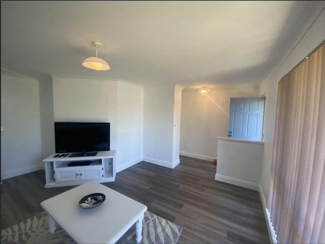 4 X 2 FAMILY HOME