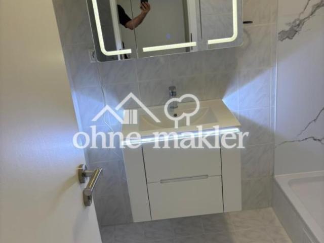 4 x Helle Moderne 1 Zimmer Wohnungen mit Einbauküche und Balkon oder Garten in Motzen