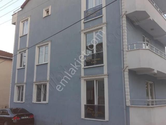 4 Yıllık Binada Temiz Ve Bakımlı 3 Balkonlu 2+1 Kiralık Daire