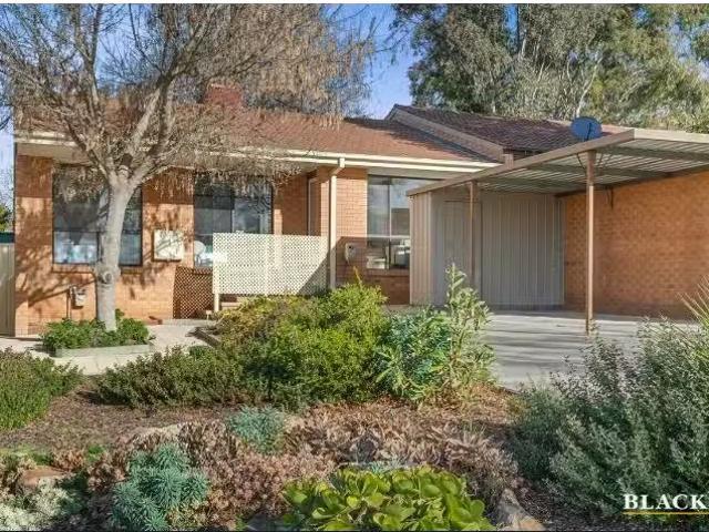 4 Yeo Close, Calwell House for rent Listed by Taylor Sandford.